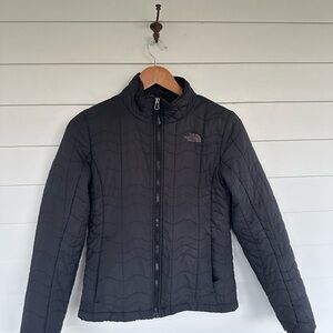 The North Face Black Insulated Outerwear